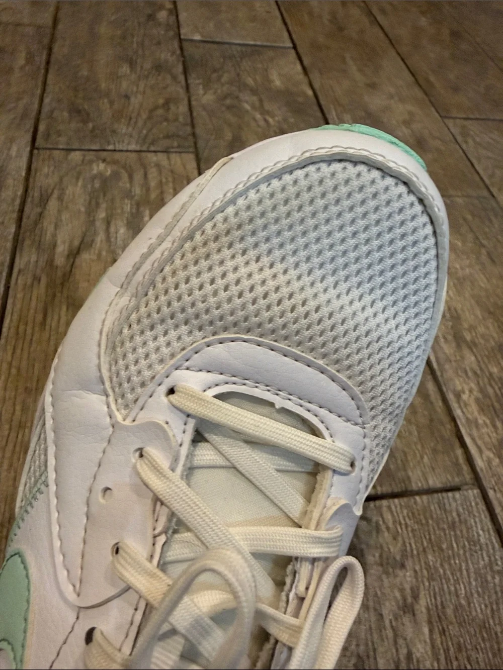 Nike Women’s Air Max Excee White Sneakers with Mint Accents size 9